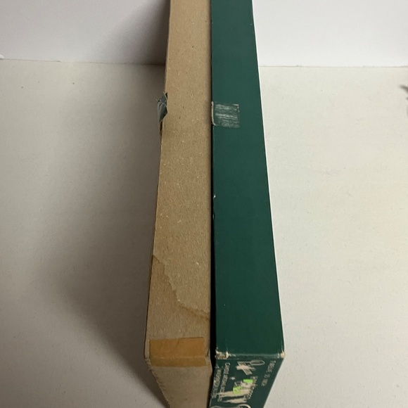 Patrician Green Box 0f 12 Hand Dipped Candles Classic 18" Dripless Smokeless - Picture 7 of 9